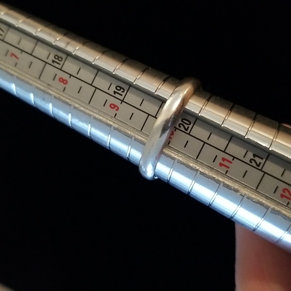 Large Oval Jasper Ring in Twisted Border Setting - Picture 4 of 5